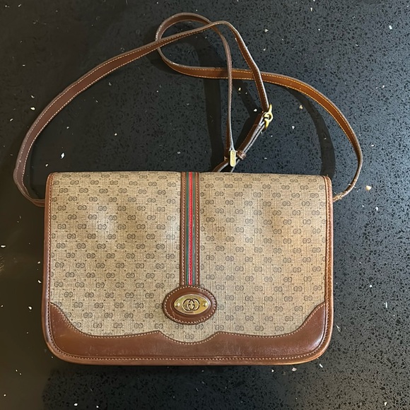 Gucci Handbags - Vintage Gucci Micro GG Sherry Line Bag